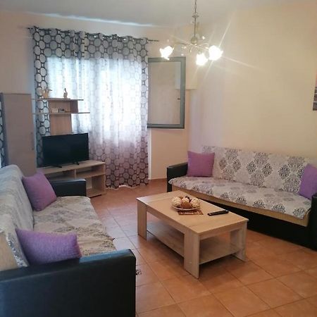 Enoikiazomena Diamerismata Mezonetes Giannakoudis Νο5 Nikiti  Exterior photo