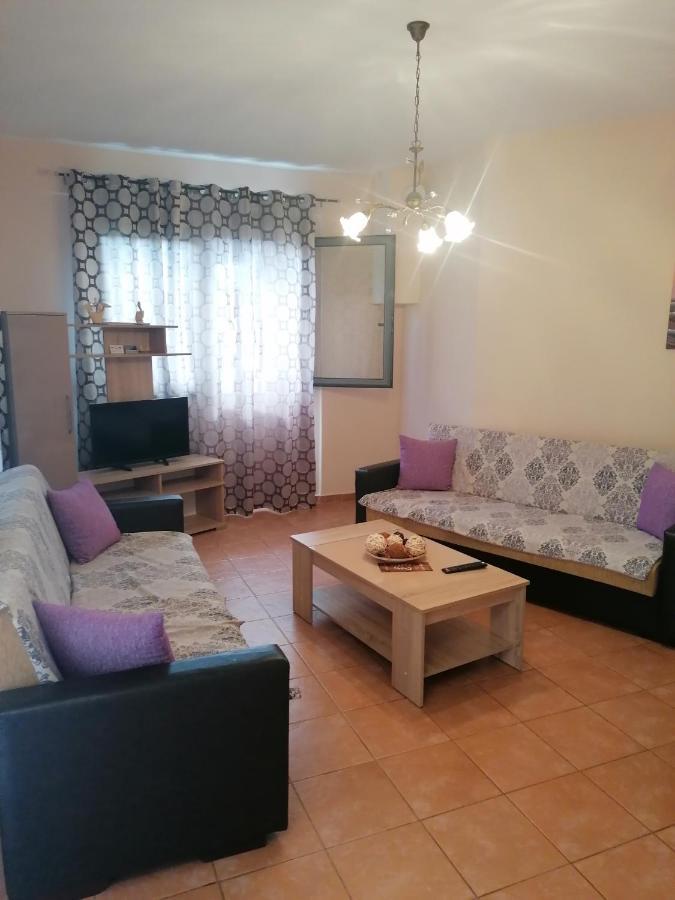 Enoikiazomena Diamerismata Mezonetes Giannakoudis Νο5 Nikiti  Exterior photo